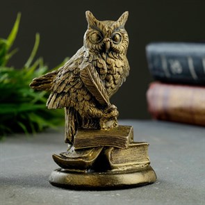 Фигура "Филин на книгах" состаренное золото 951